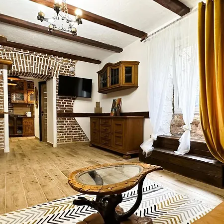 Cozy In The Centre Apartment